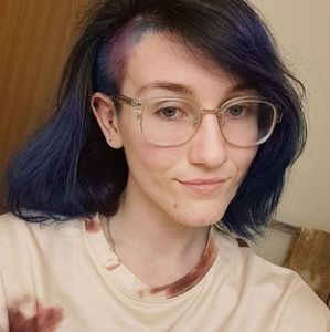 Meet your Posher, Leah